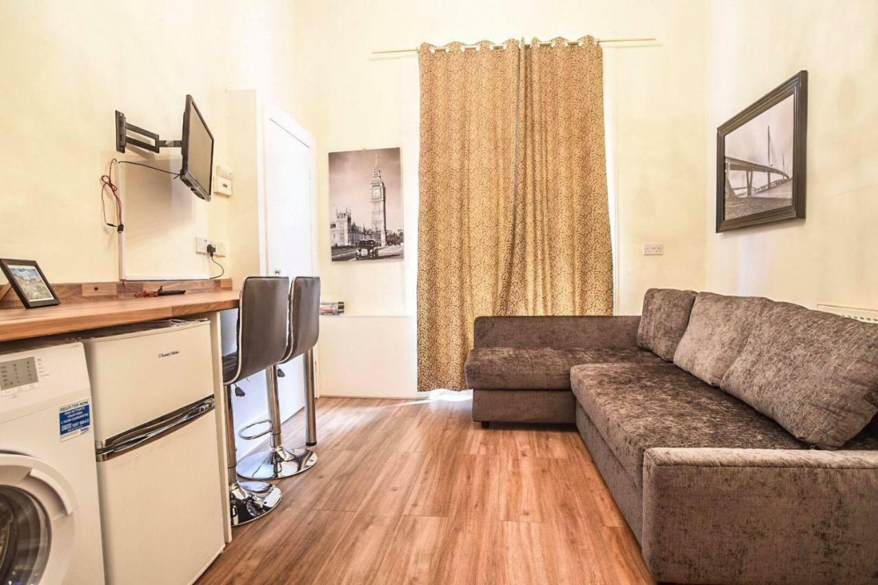 Edinburgh Ground Floor City Centre Flat Close To Princess Street エクステリア 写真